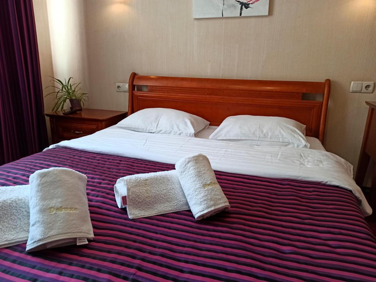 Apartments Deluxe Ivano-Frankivsk Ngoại thất bức ảnh