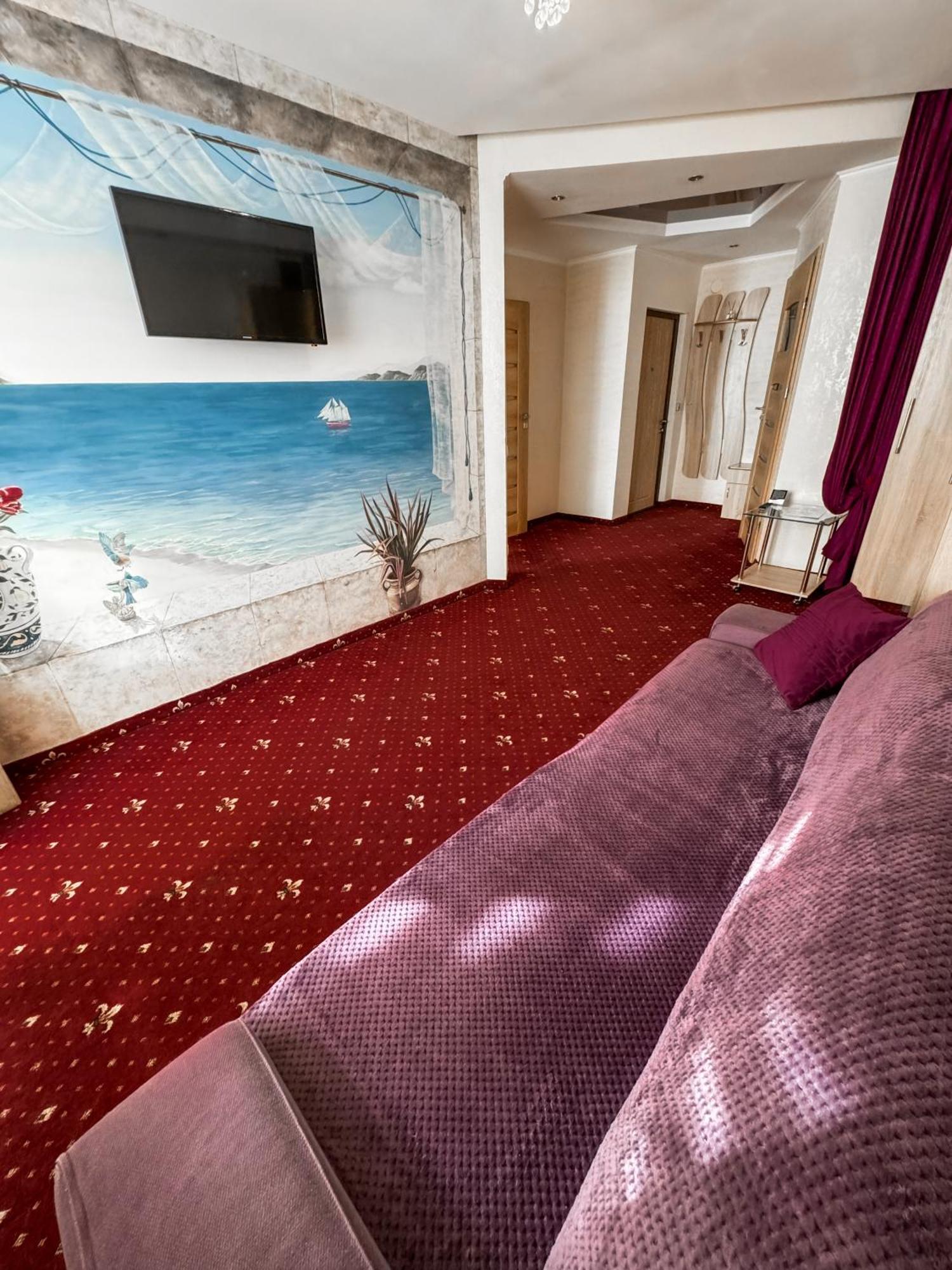 Apartments Deluxe Ivano-Frankivsk Ngoại thất bức ảnh