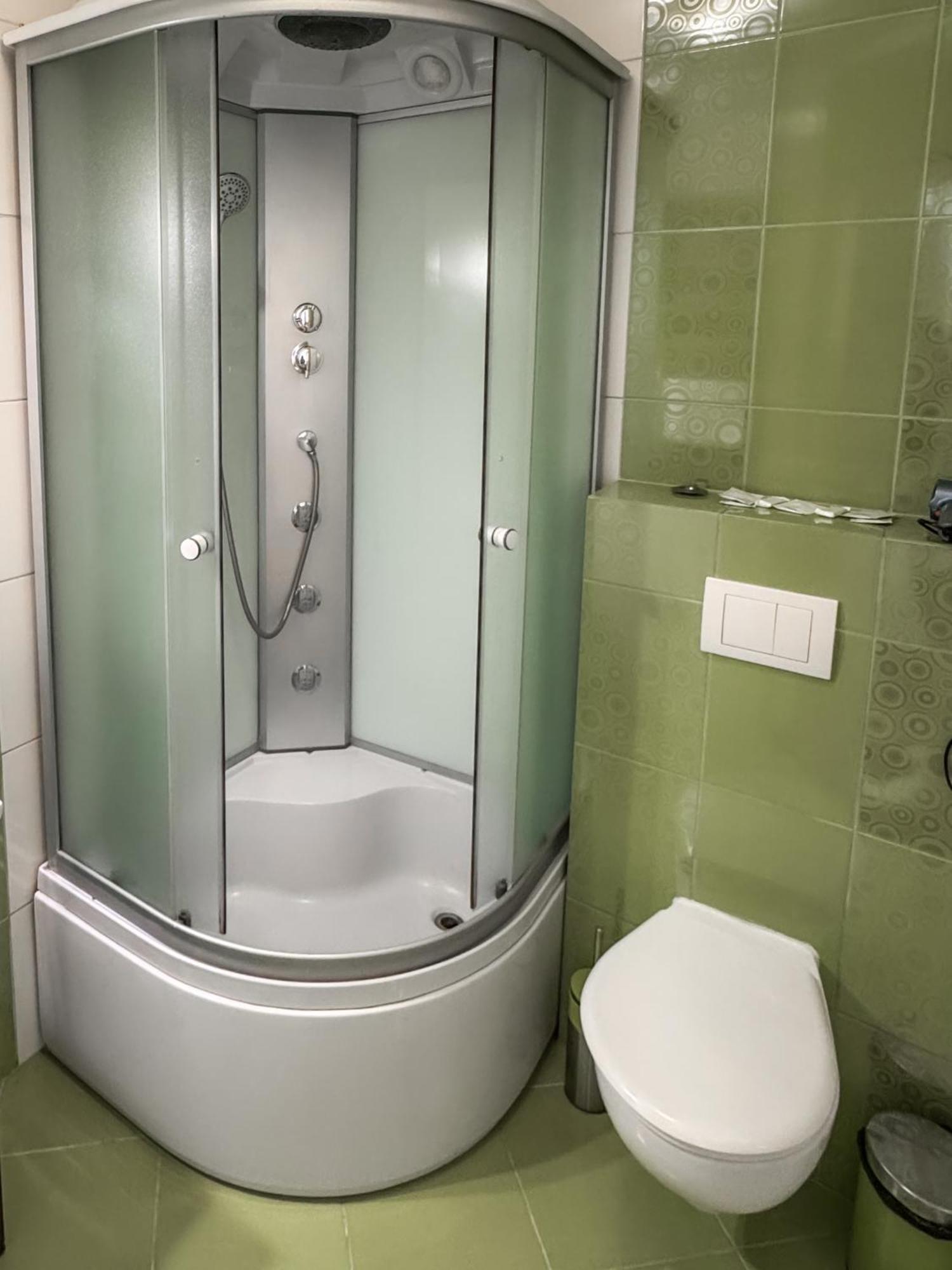 Apartments Deluxe Ivano-Frankivsk Ngoại thất bức ảnh