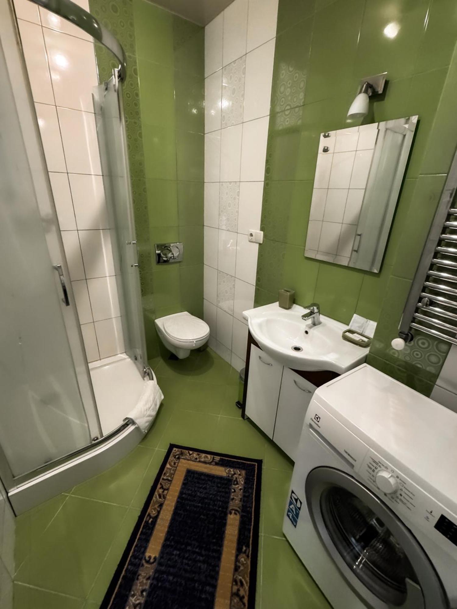 Apartments Deluxe Ivano-Frankivsk Ngoại thất bức ảnh