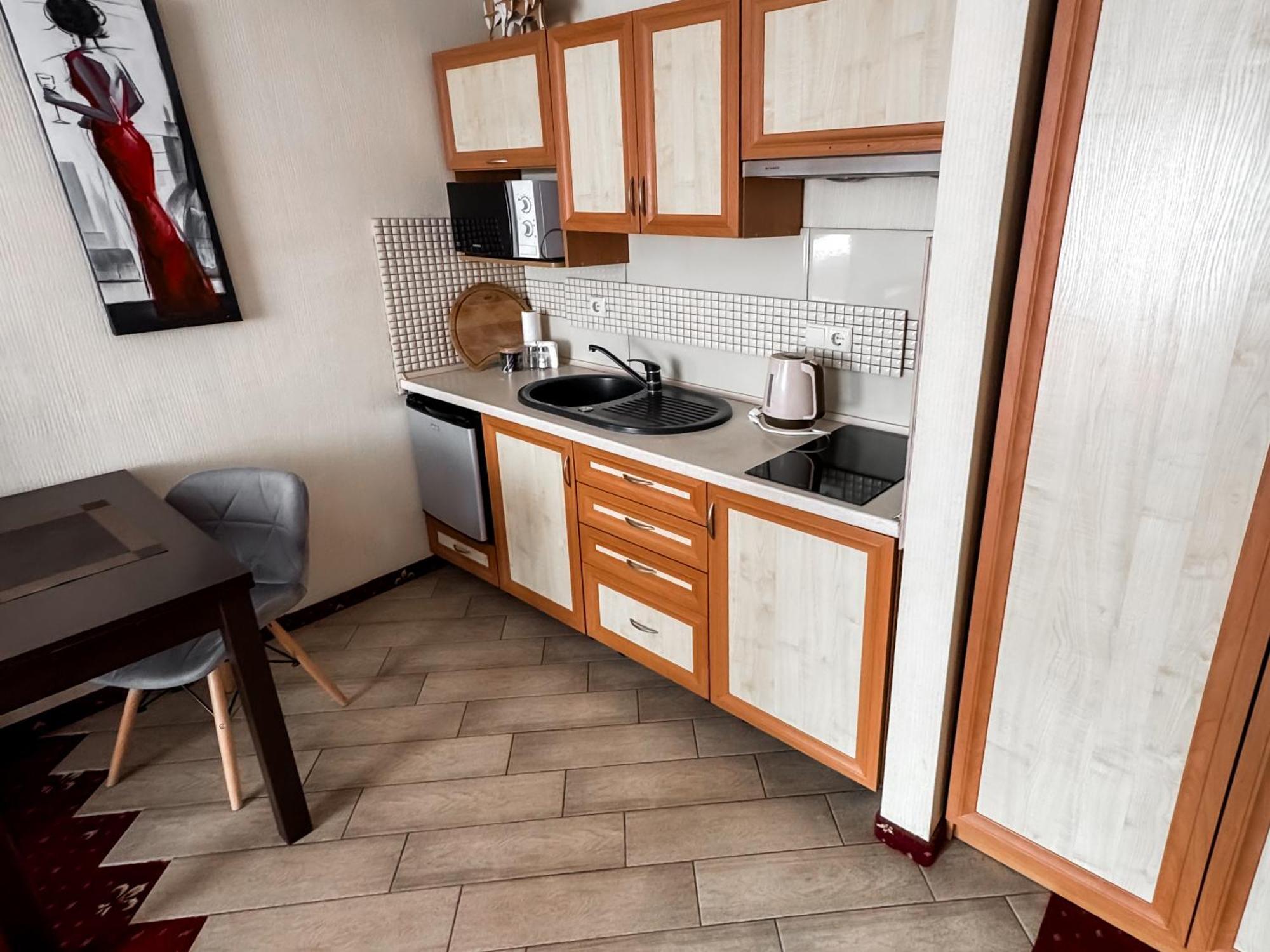 Apartments Deluxe Ivano-Frankivsk Ngoại thất bức ảnh